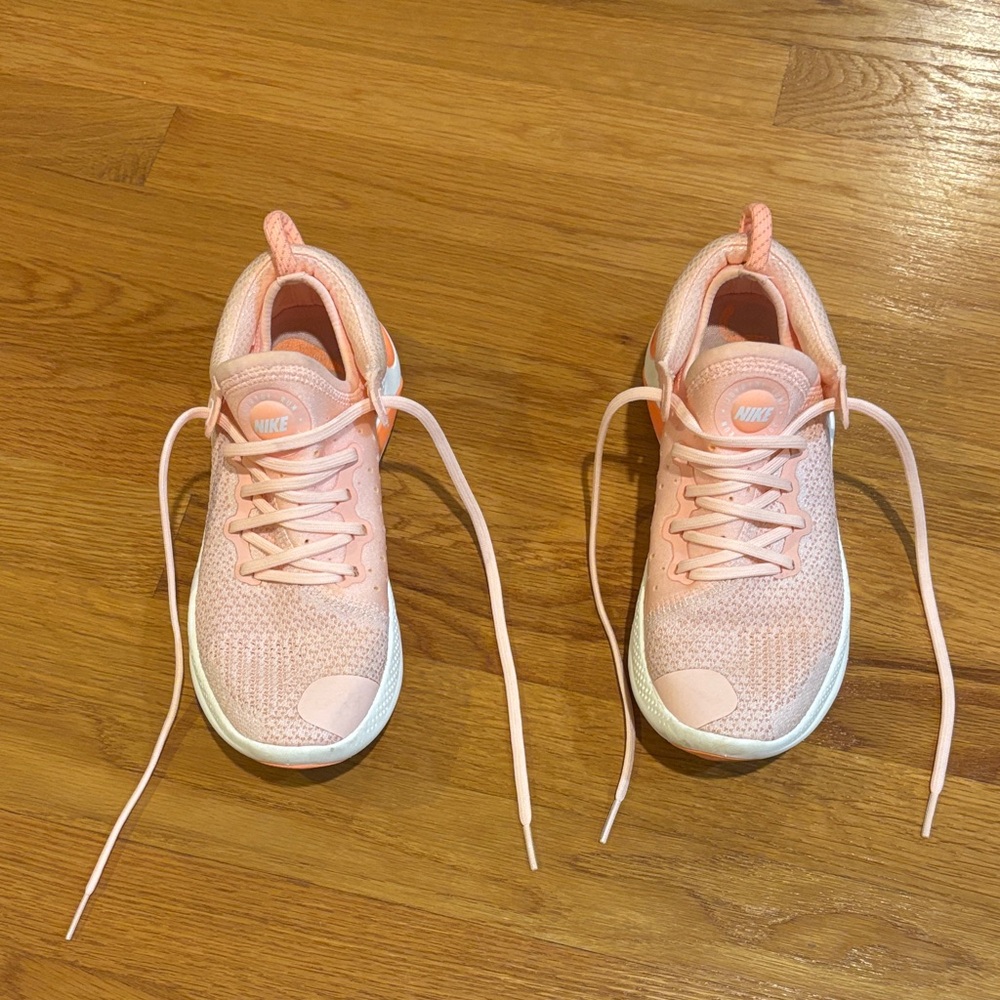 Nike JoyRide Conforming Cushioning System